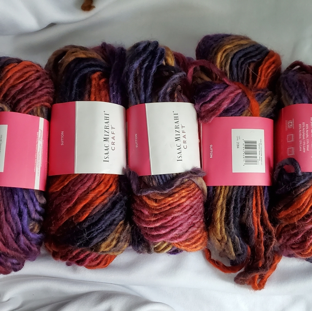 Issac Mizrahi Craft Sutton Yarn - 5 skeins Fashion